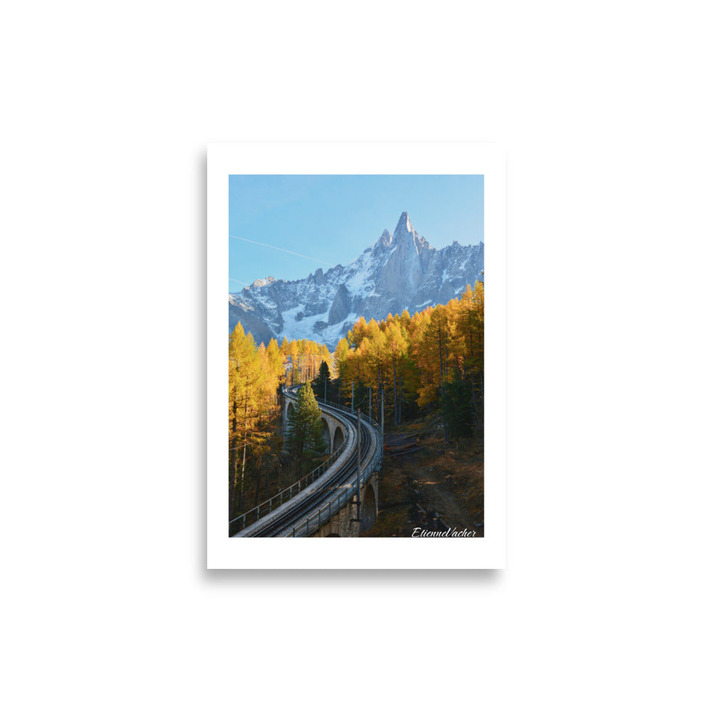 Photographie artistique de la Mer de Glace et du massif des Drus par Etienne Vacher dans le poster "Direction la mer de glace".