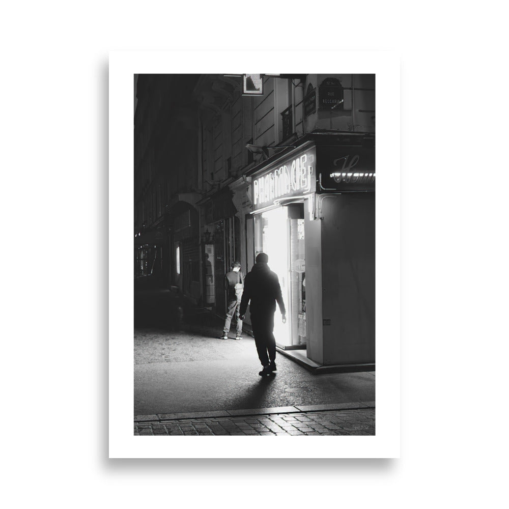 Poster photo de rue - Pharmacie dans Paris - Noir et blanc - Nicolas Da Costa - Affiche murale 50x70