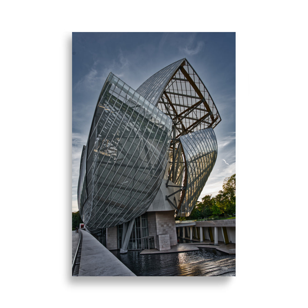 Posters muraux photo de l'architecture de la Fondation Louis Vuitton a Paris dans le 16 eme arrondissement.